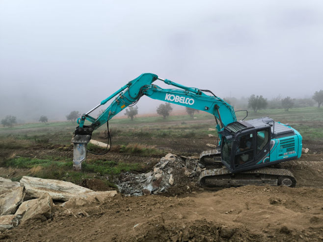 Kobelco 180